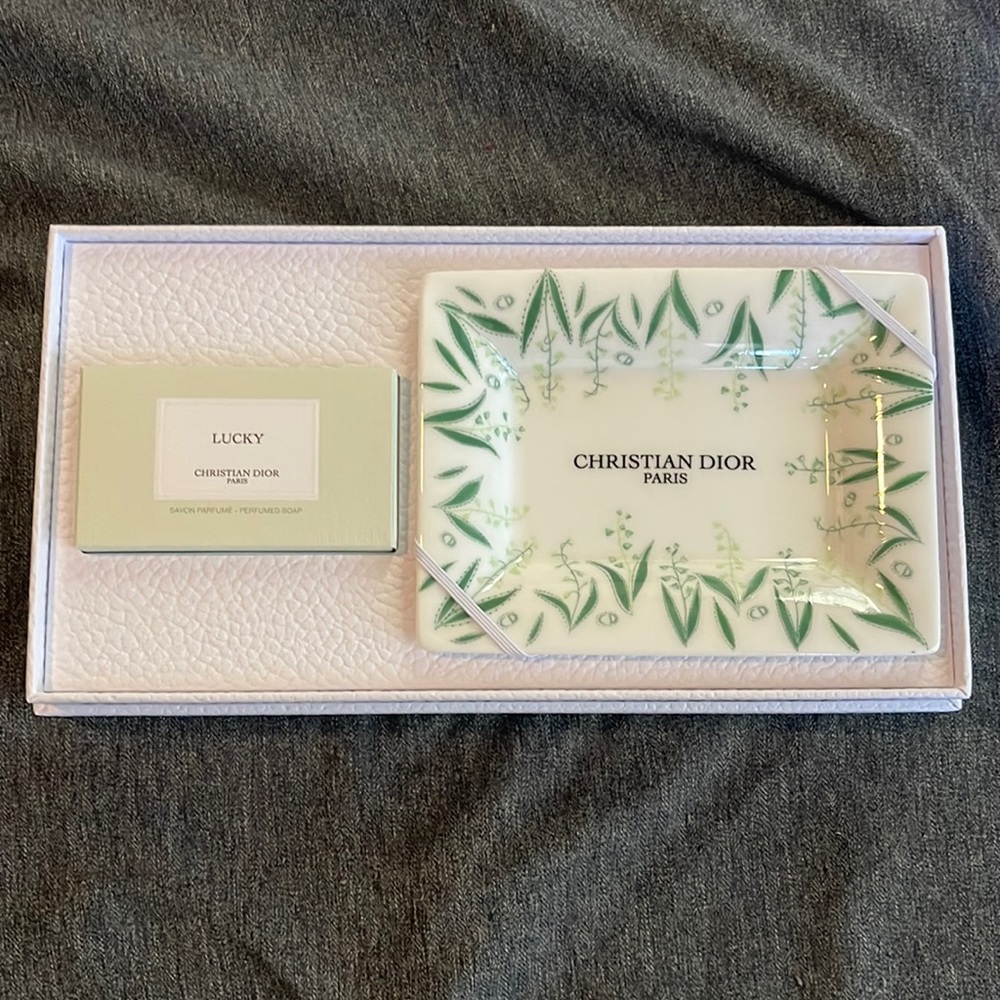 BNWT Christian Dior Soap & Soap Dish